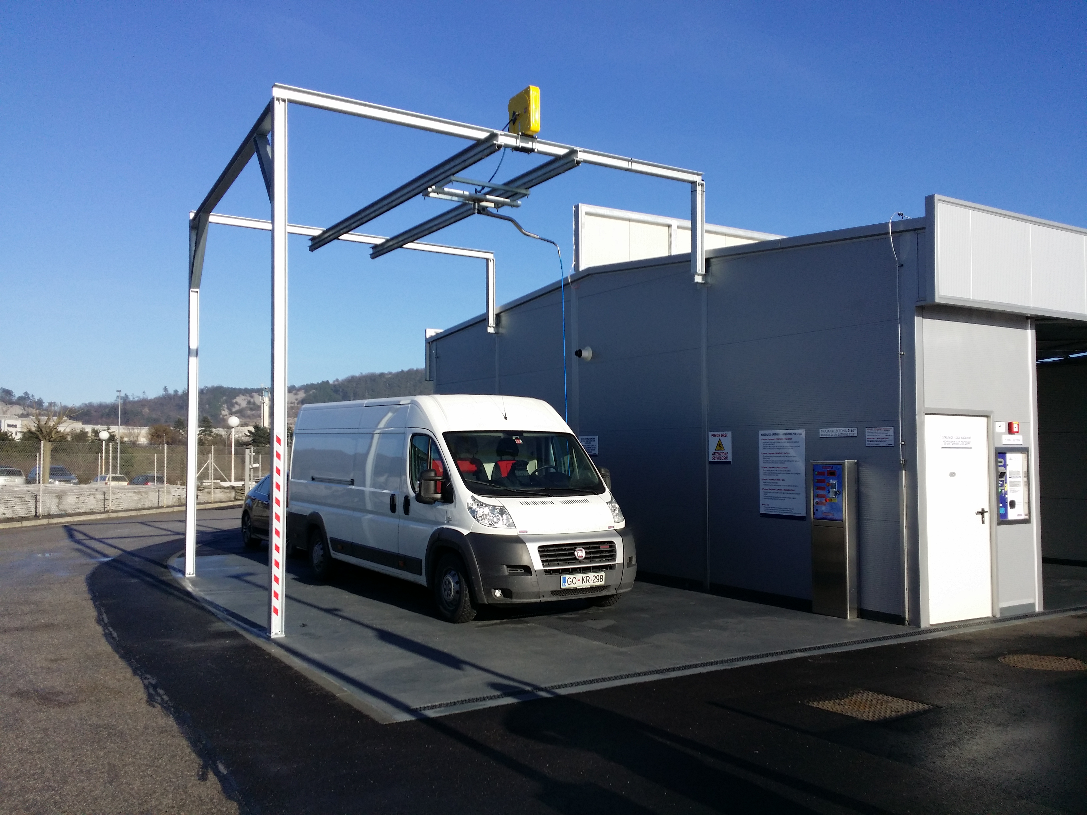 AVTOPLUS - PE SEŽANA